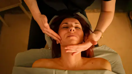 Le massage Kobido à domicile autour de Cysoing